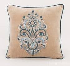 Elegant Handmade Velvet Cushion Cover Manufacturer