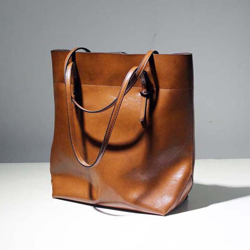 Buy High Gravity Women Brown Shoulder Bag Brown Online @ Best Price in  India | Flipkart.com