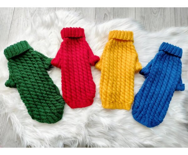 Manufacturer of Handmade clothes (sweater) for small dogs and cats